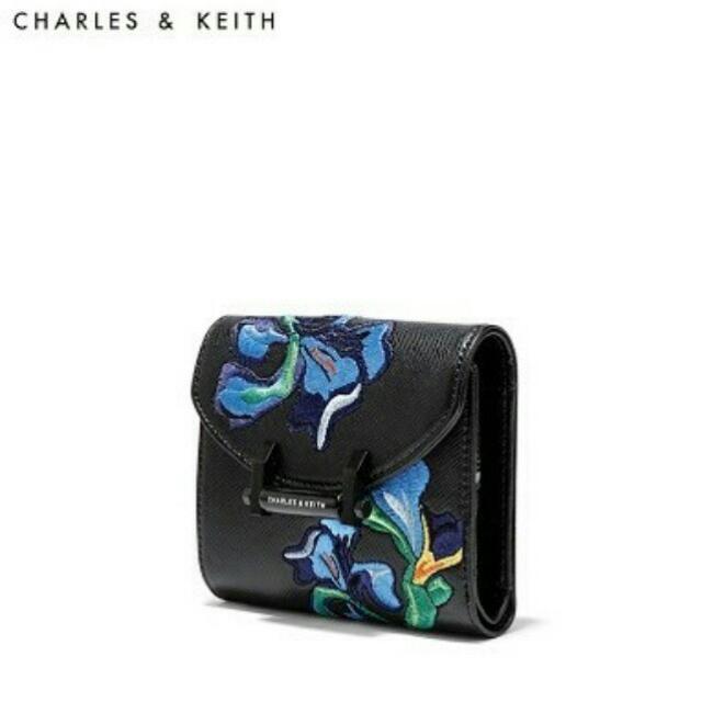 charles and keith x van gogh wallet