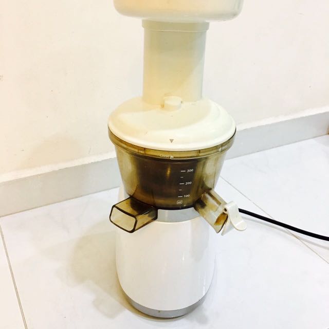 Hurom Slow Juicer (Model HU300), TV & Home Appliances, Kitchen
