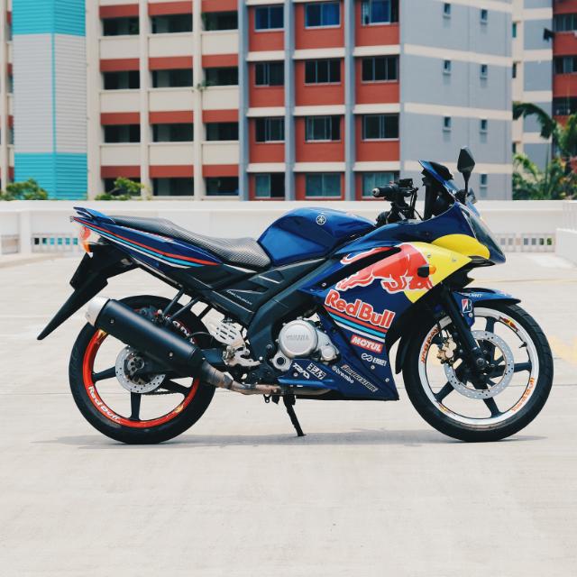 Yamaha R15 V1 Motorcycles on Carousell