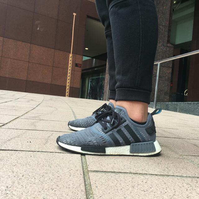 nmd r1 footlocker