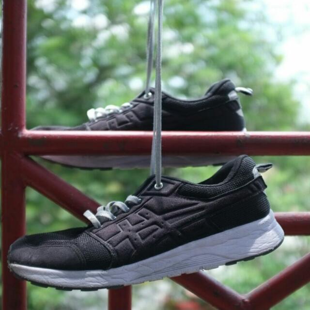 Asics sleek runner best sale 3