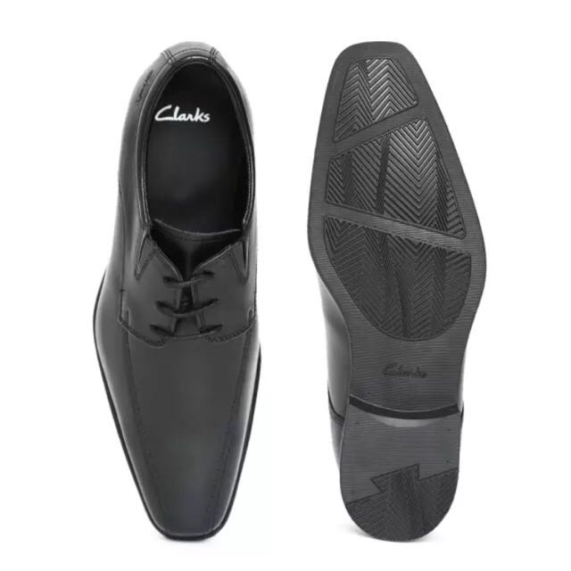 clarks shoes size 9
