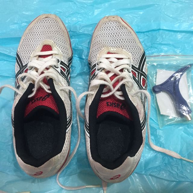 asics kids spikes