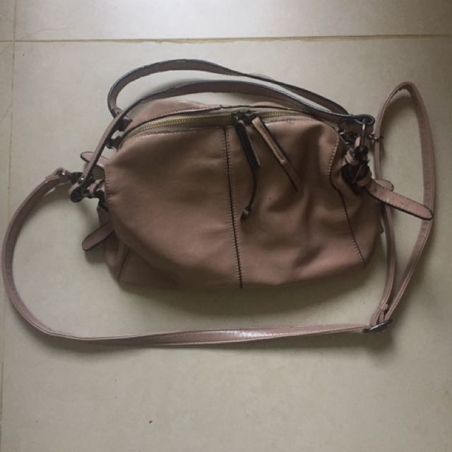 Mendrez nude bag, Women's Fashion, Bags & Wallets, Crossbody Bags on