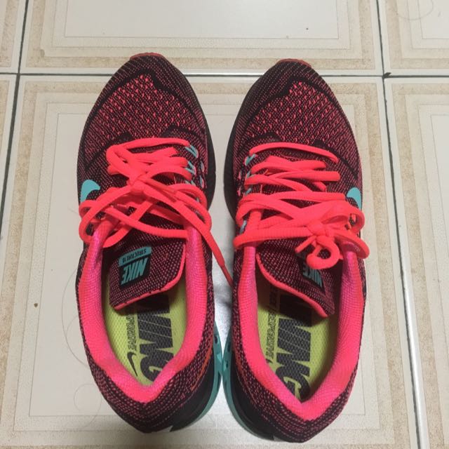 Nike Air Zoom Structure 18 In Neon Pink