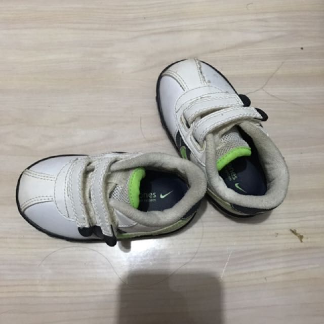 sepatu nike baby original