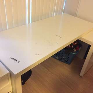 IKEA DESK