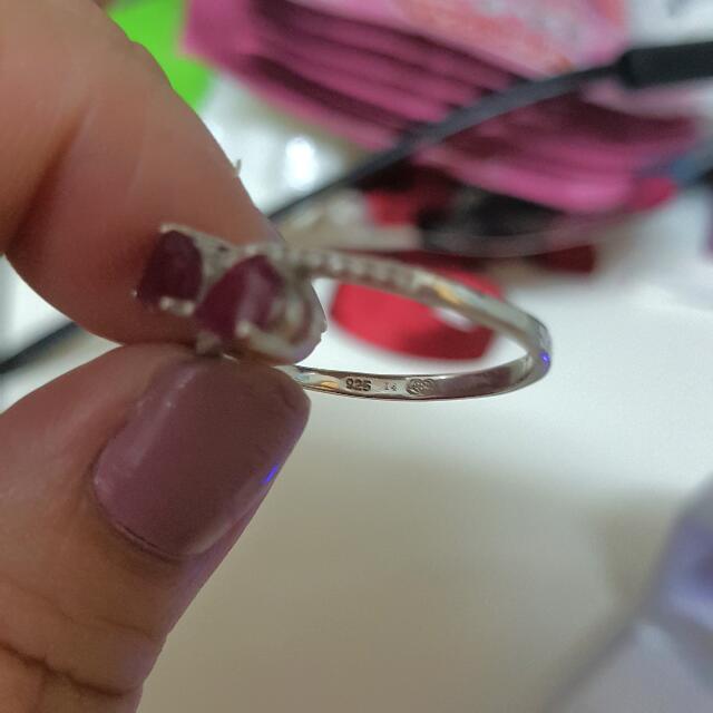 Authentic high quality Ruby Gem Stone Ring 925 solid sterling silver (Category: Necklaces) located in Petaling Jaya. Submitted by amatista18 (Listing ID 100320196, Image 3). Description: Authentic Ruby gem stone ring with cubic zirconia (man made diamond). Ruby stone weight at 1.07 carat Set in 925 sterling silver. Bought in Thailand with certificate of authentic. Too many rings at home.. decided to let go. Buy minimum 2 items from me and get RM1