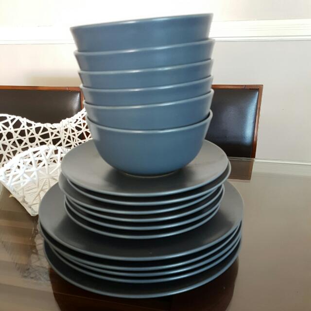 Amazon Com Ikea Dinera 18 Piece Dinnerware Set Gray Blue Dinnerware Sets