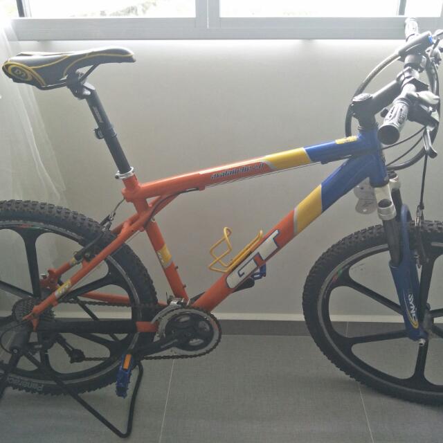 Preloved Gt Avalanche 2 0 Bicycles Pmds Bicycles On Carousell