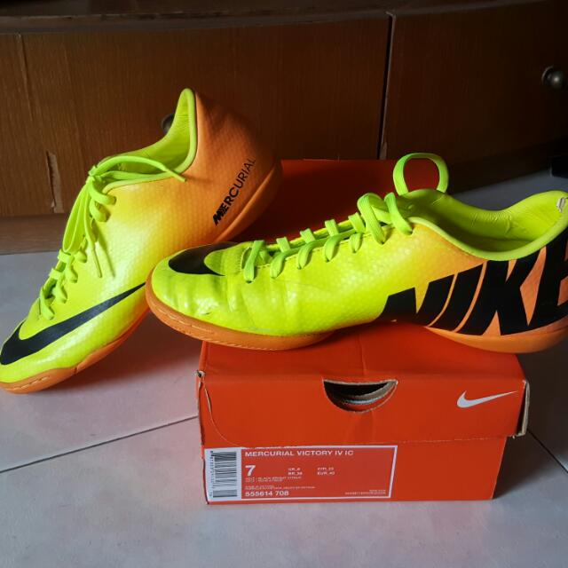 nike mercurial victory iv ic