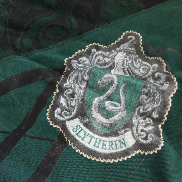 Harry Potter Slytherin Tote Bag (Category: Purses & Pouches) located in Manila. Submitted by jessekinkman (Listing ID 100356587, Image 2). Description: .