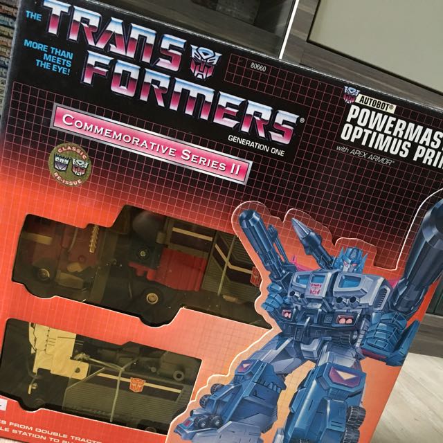 Hasbro Transformers G1 Commemorative Series II Powermaster Optimus