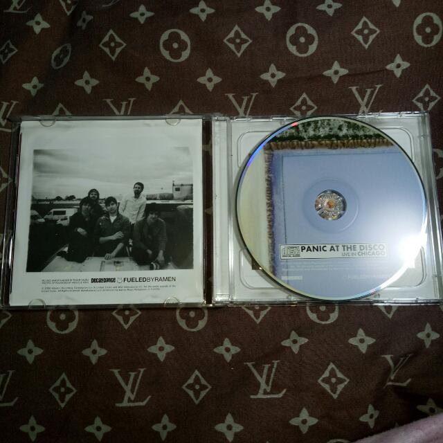 Panic At The Disco Live In Chicago Album (Category: CDs & DVDs) located in Manila. Submitted by monicachelsey (Listing ID 100412380, Image 3). Description: .