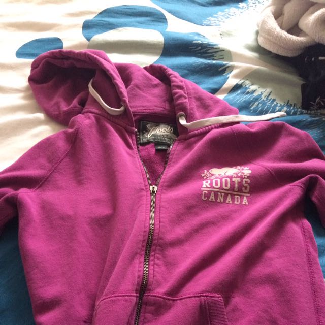 pink roots sweater
