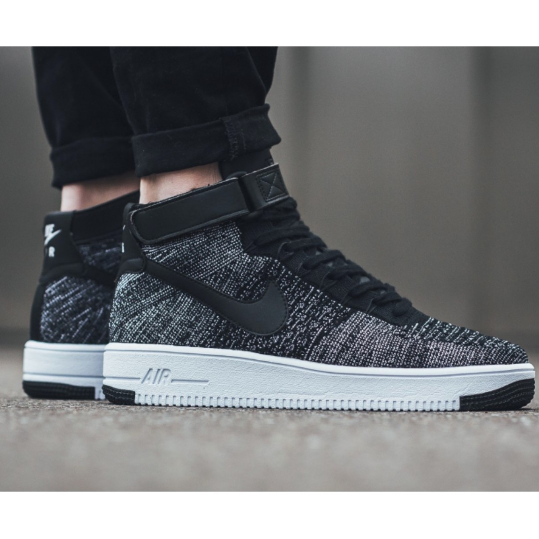 Nike Mens Flyknit Air Force 1 Mid Oreo 