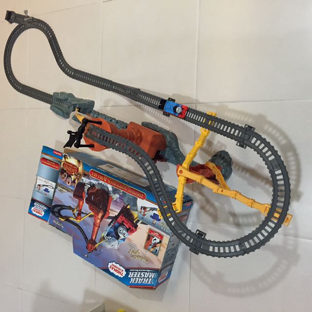 thomas trackmaster shipwreck rails set