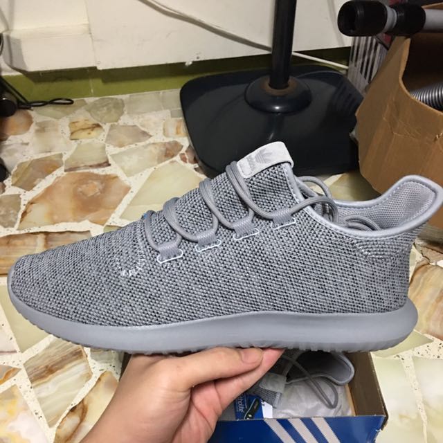 Adidas originals 2024 tubular shadow grey