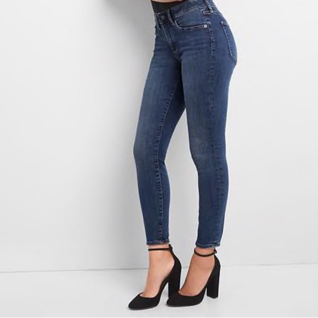 GAP Mid-rise Curvy True Skinny Jeans 