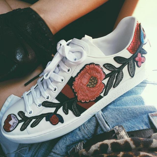 gucci floral embroidered sneakers