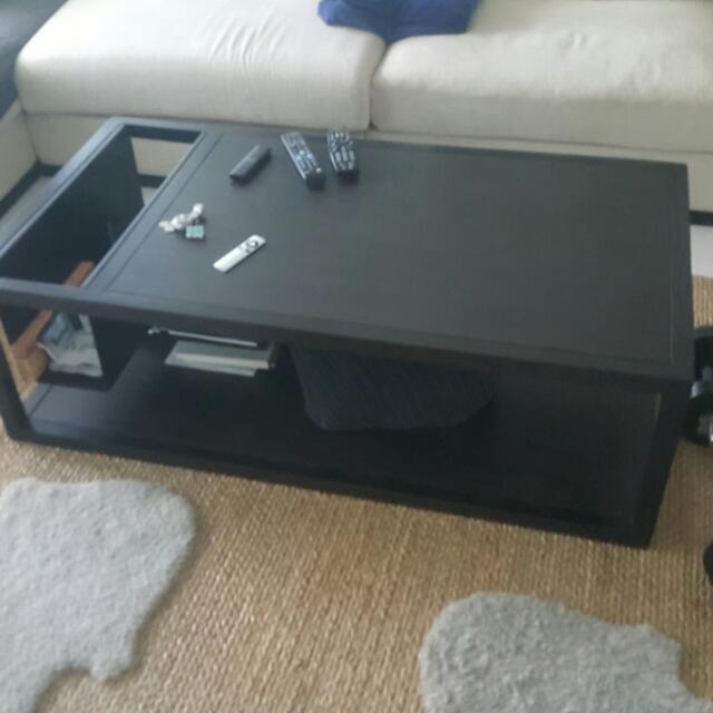 Picket and Rail coffee table, Furniture & Home Living, Furniture