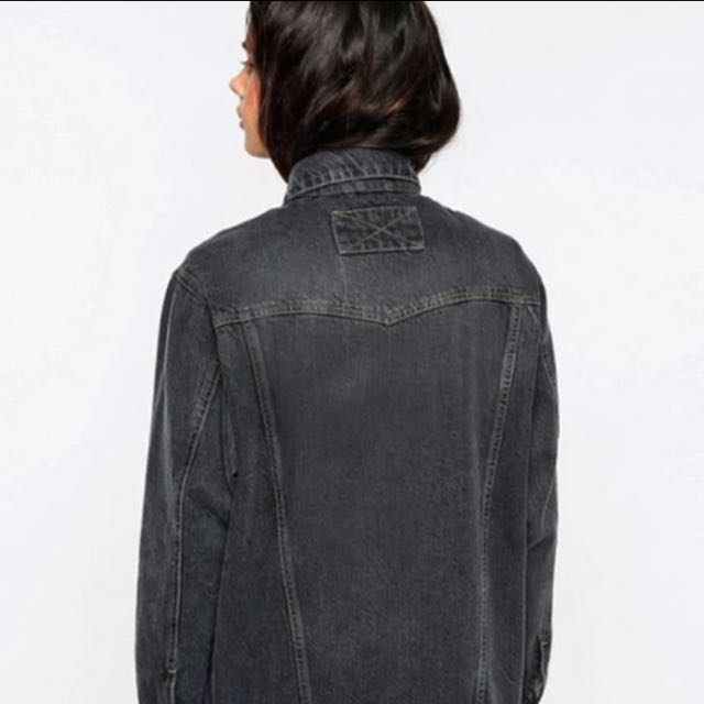 Pull & Bear black denim jacket, Women's Fashion, Coats, Jackets and