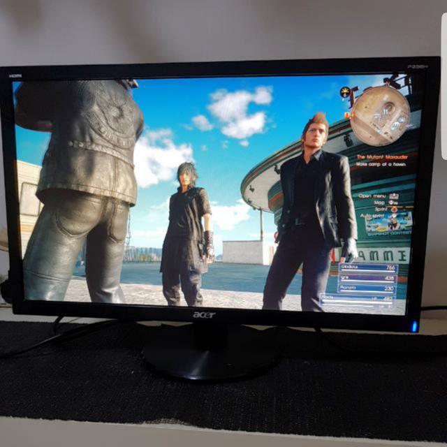P236h Stand Acer 23