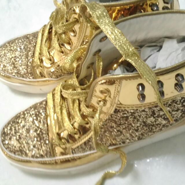 golden colour shoes