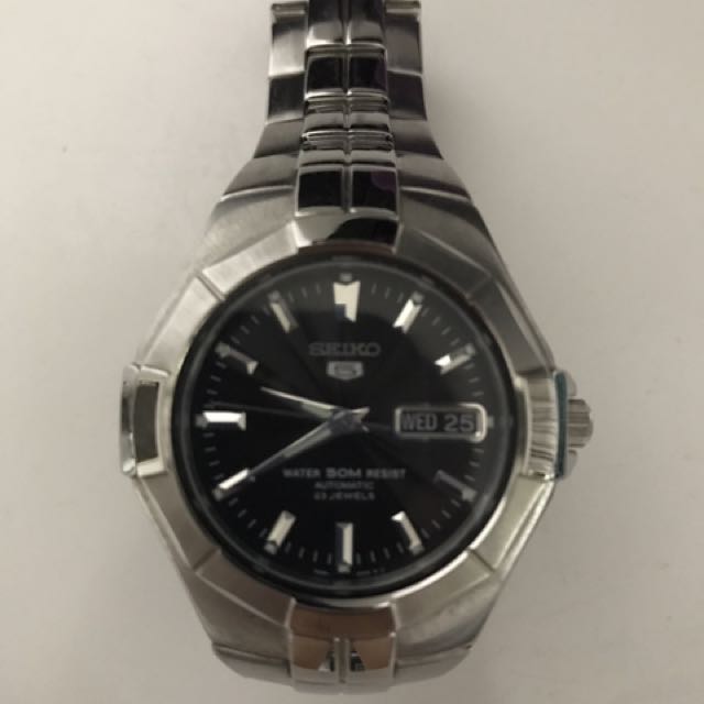 seiko 5 black face