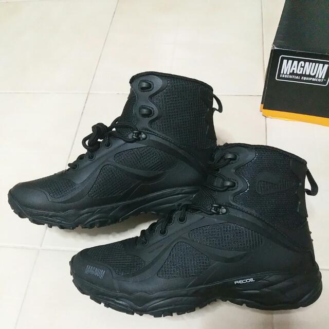 Magnum Opus Mid 5.0 Boots