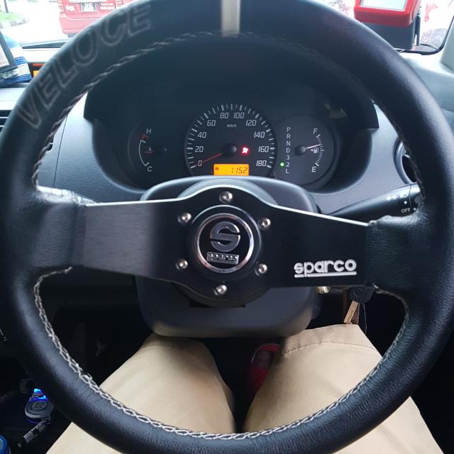 SPARCO Veloce（sparco veloce l275 33パイ ステアリング）