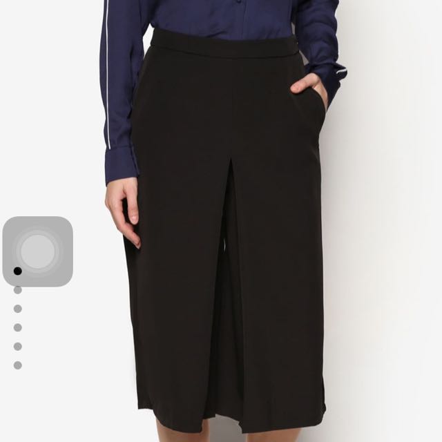 Zalora Collection Box Pleat Culottes, Women's Fashion, Clothes ... photo photo ...