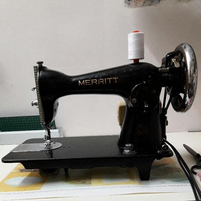 Merritt Sewing Machine., Hobbies & Toys, Collectibles & Memorabilia
