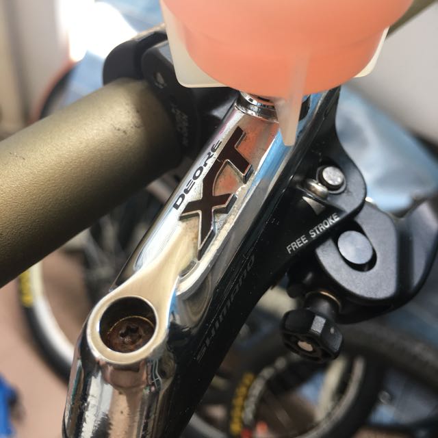 Brake Bleeding (Category: Bicycles) located in Singapore. Submitted by bunny_hops (Listing ID 101353013, Image 2). Description: Professional Hydraulic brakes bleeding One side $15 Brake fluid will be included in the service .Shimano mineral oil , high performance dot5.1 brake fluid , Magura royal blood mineral will be used . Brakes brands includes Shimano , Avids ,Hope , Magura , Tektro Please note New brake hose , olives are not provided If you 