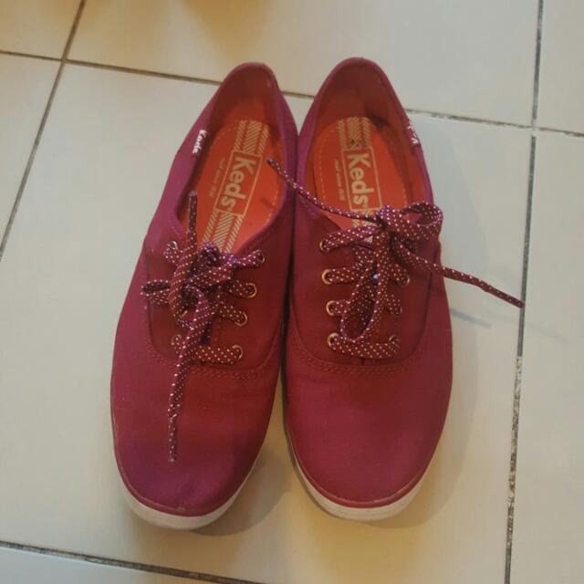 Maroon discount keds shoes