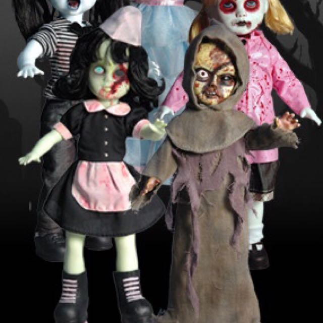 Living dead dolls series 22 online
