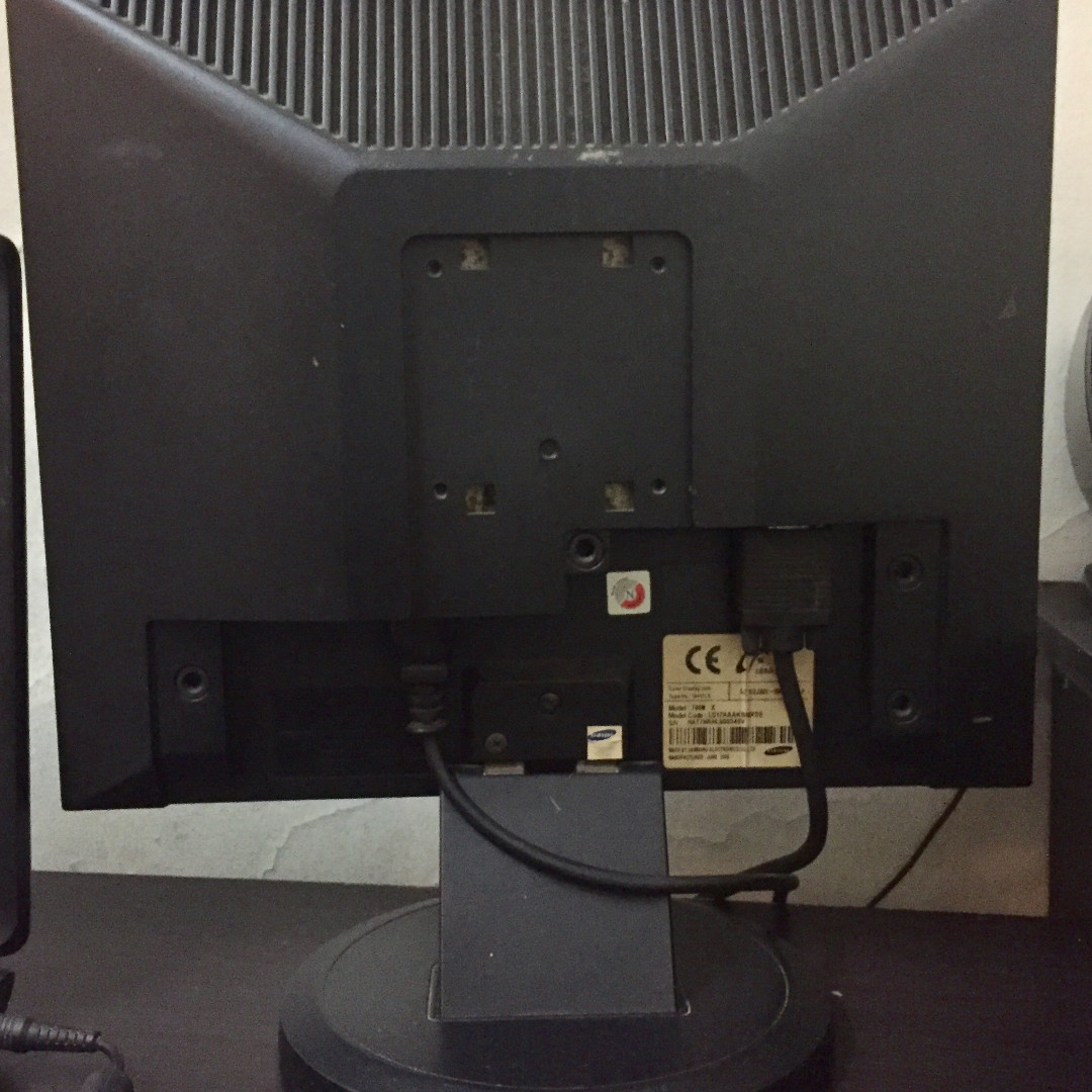 Monitor Samsung Syncmaster 740N, Elektronik, Bagian Komputer ...