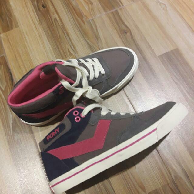 pony shoes womens