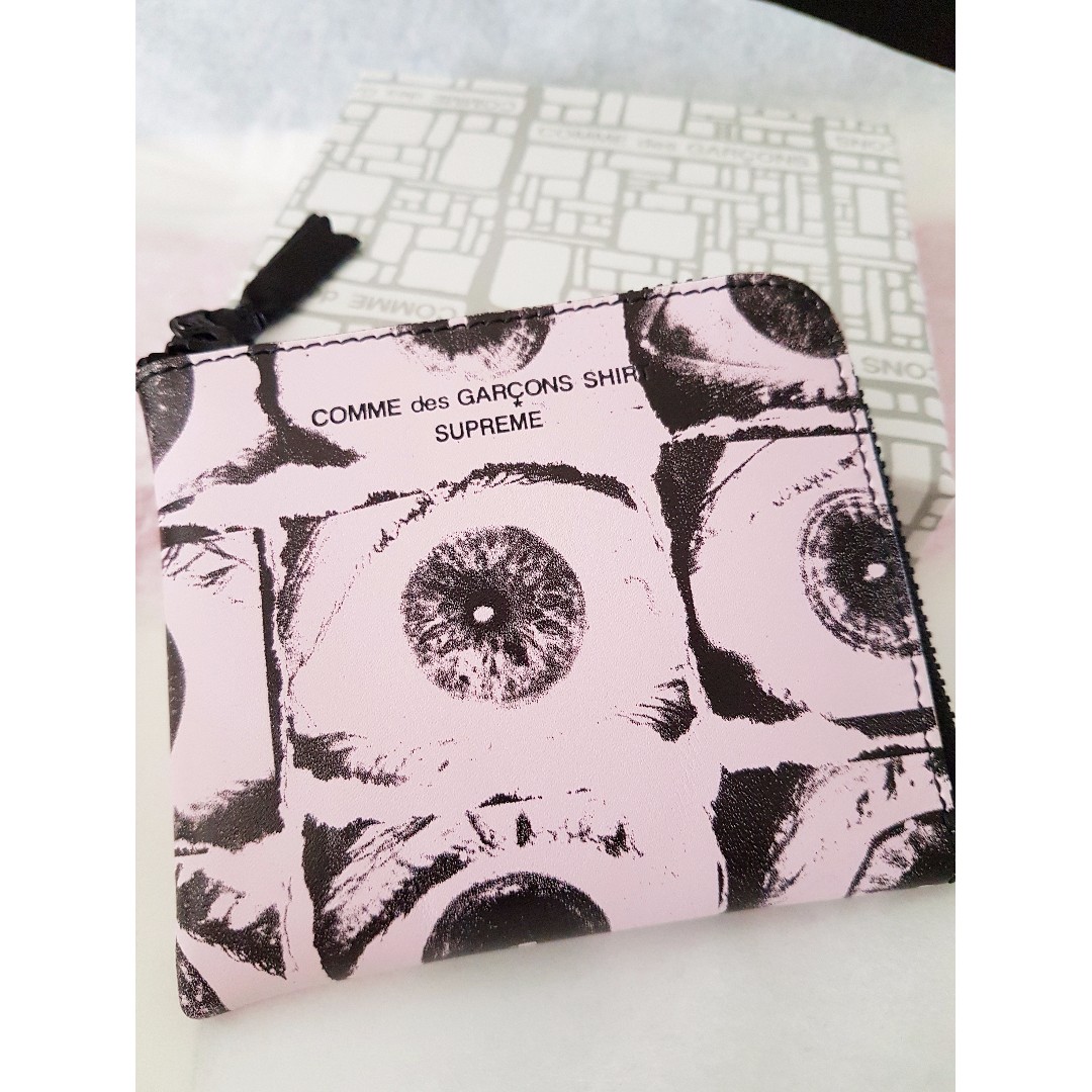 Supreme x comme des garcons wallet 2025