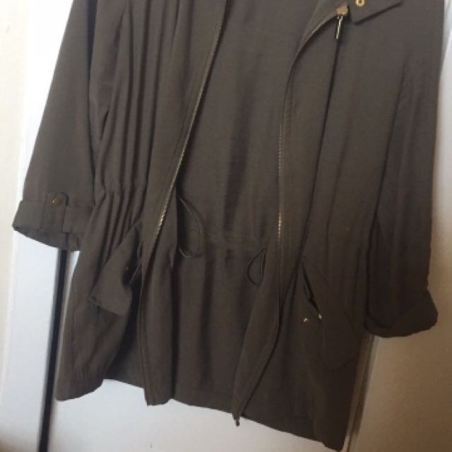 Jackets (Category: Clothes) located in North York. Submitted by shitshow (Listing ID 101577396, Image 3). Description: .