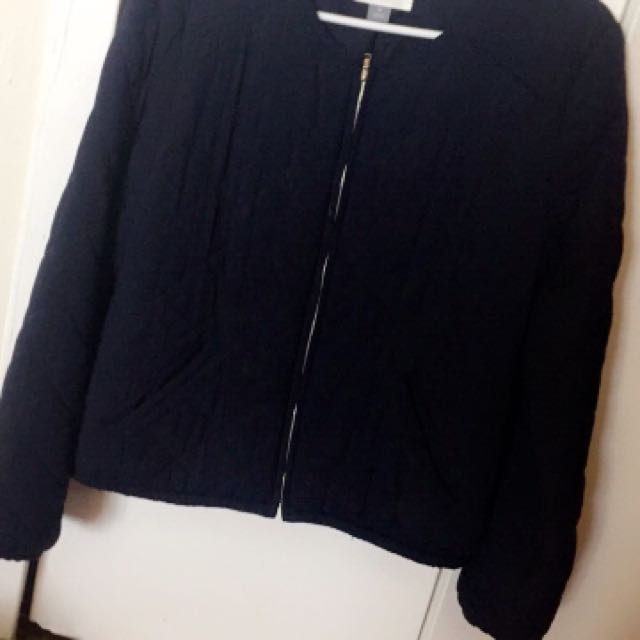 Jackets (Category: Clothes) located in North York. Submitted by shitshow (Listing ID 101577396, Image 2). Description: .