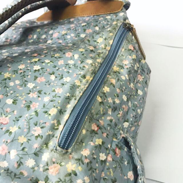 LogOn Backpack （分類：背囊）位於 Hong Kong。 由 shoppi 提交（商品編號 101651260，圖片 3）。簡介： 。