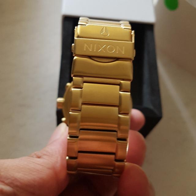 nixon cannon chrono gold black watch Mobile Phones Gadgets