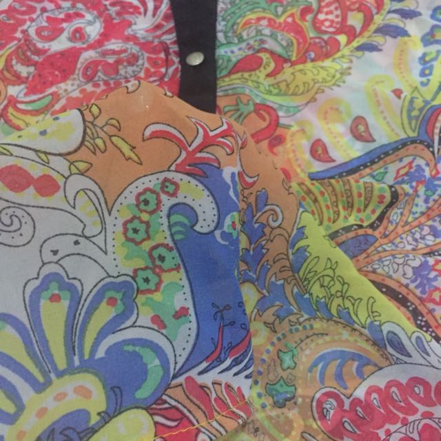 Patterned Top (Category: Tops) located in Kuala Lumpur. Submitted by yemee (Listing ID 101523473, Image 2). Description: .