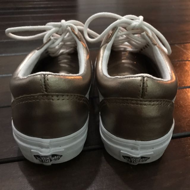 Vans exclusive rose gold metallic old skool trainers store
