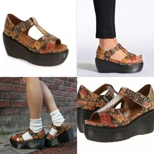 dr martens adaya sandal