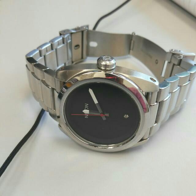 Nixon like clearance a boss