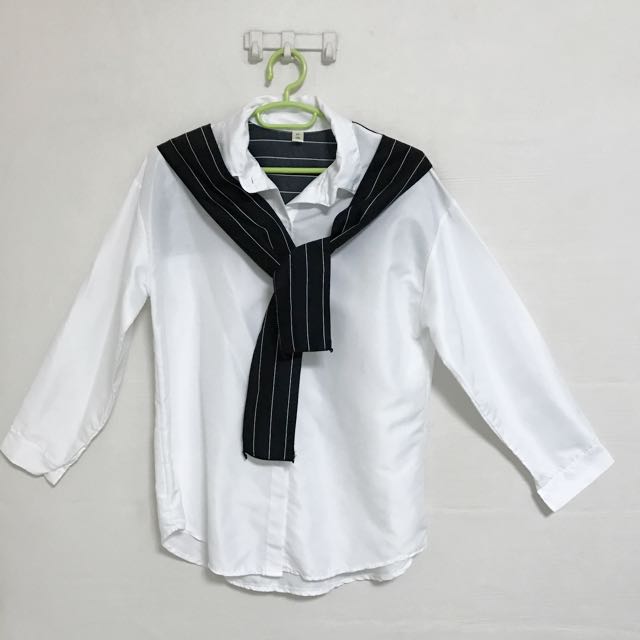 black and white long sleeve blouse