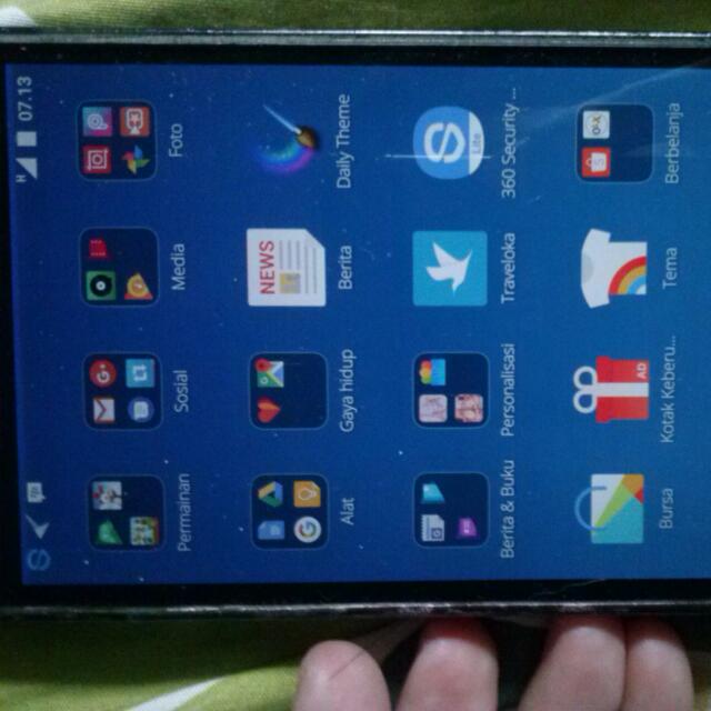 Lg Nexus 5 Hp Dan Casan Saja Telepon Seluler Tablet Ponsel Android Lg Di Carousell