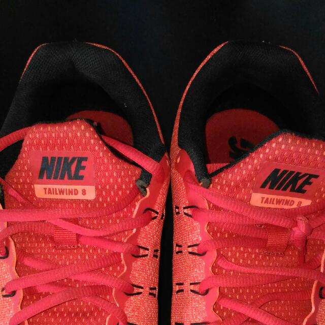 mens nike tailwind 8